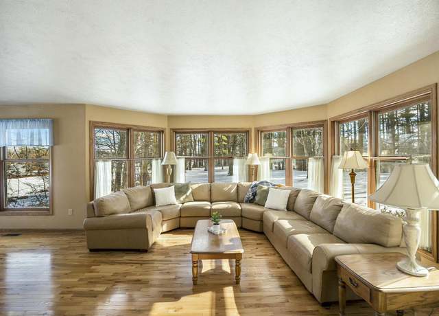 Property at 8872 Hidden Harbor Dr, Rodney, MI 49342, 6 beds, 3.5 baths