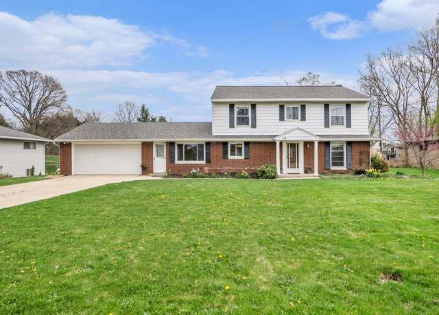 Property at 216 Southwoods Ave, Fremont, MI 49412, 5 beds, 3.5 baths