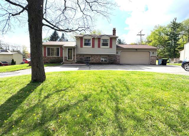 Property at 2725 Ormond Rd, White Lake, MI 48383, 4 beds, 1.5 baths