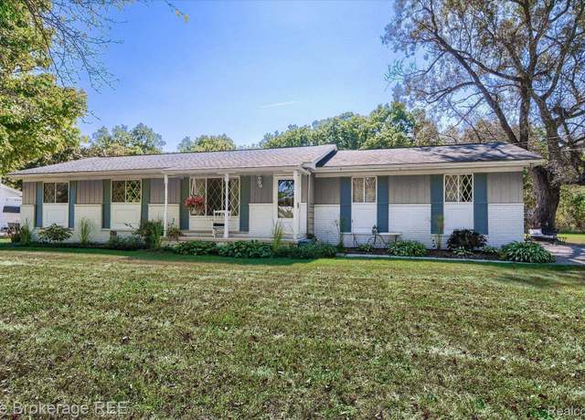 Property at 10186 Carlee June Dr, Fenton, MI 48430, 3 beds, 1.5 baths