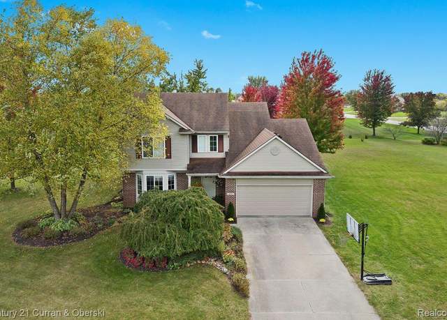 Property at 9009 N Pheasant Ridge Ln, Saline, MI 48176, 4 beds, 2.5 baths