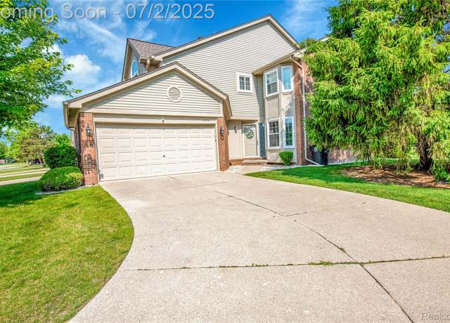 Property at 18626 Hilltop Dr, Riverview, MI 48193, 3 beds, 2.5 baths
