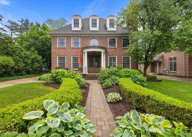 Property at 364 Chesterfield Ave, Birmingham, MI 48009, 5 beds, 4 baths
