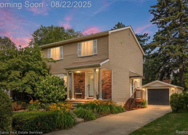 Property at 1511 E 5th St, Royal Oak, MI 48067, 3 beds, 1.5 baths