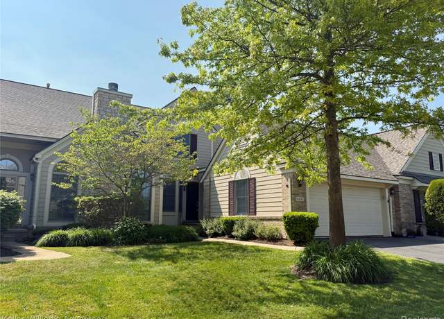 Property at 16681 Lyonhurst Cir, Northville, MI 48168, 2 beds, 2.5 baths
