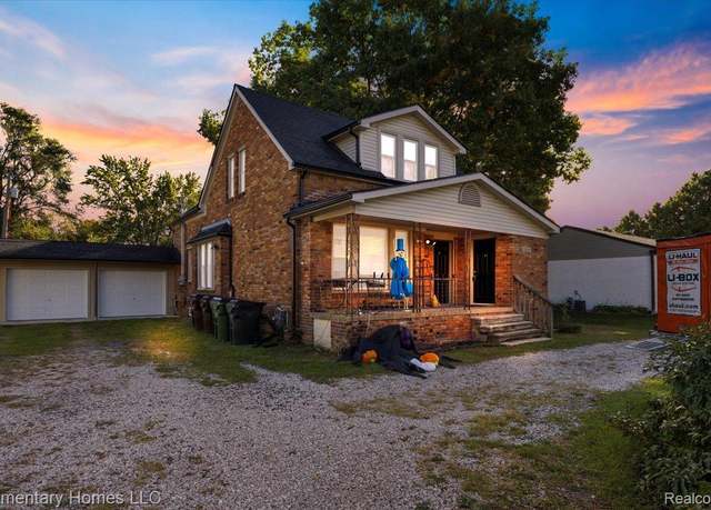 Property at 45866 Gable Inn St, Shelby Twp, MI 48317, 3 beds, 3 baths