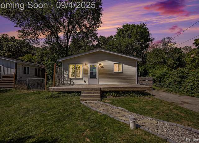Property at 5355 Lake Grove Dr, White Lake Charter Township, MI 48383, 3 beds, 1 bath