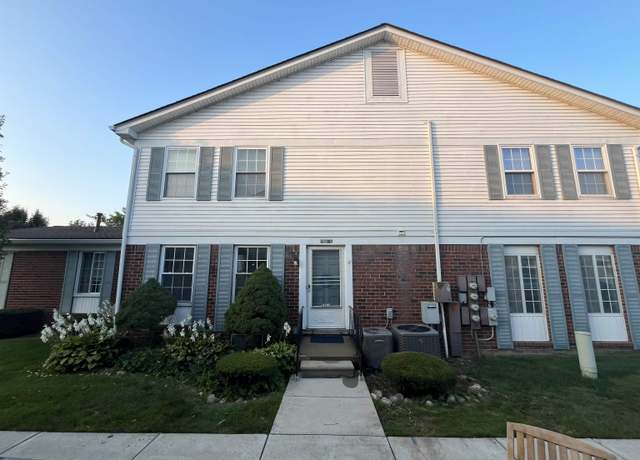 Property at 26074 N Lake Dr, Harrison Township, MI 48045, 2 beds, 1.5 baths