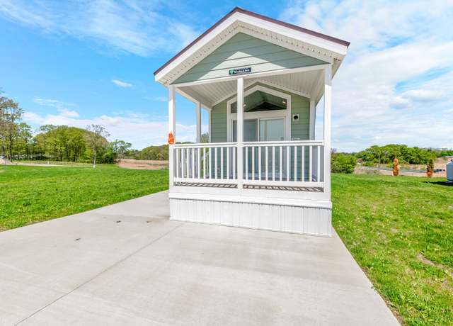 Property at 2301 Water St. Lot 8 St, Port Huron, MI 48060, 2 beds, 1 bath