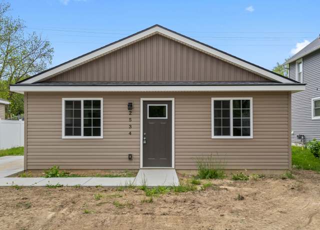 Property at 2534 Premont Ave, Waterford, MI 48328, 2 beds, 1 bath