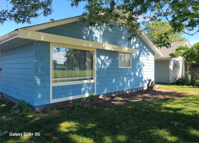 Property at 7803 Roosevelt St, Taylor, MI 48180, 3 beds, 1 bath