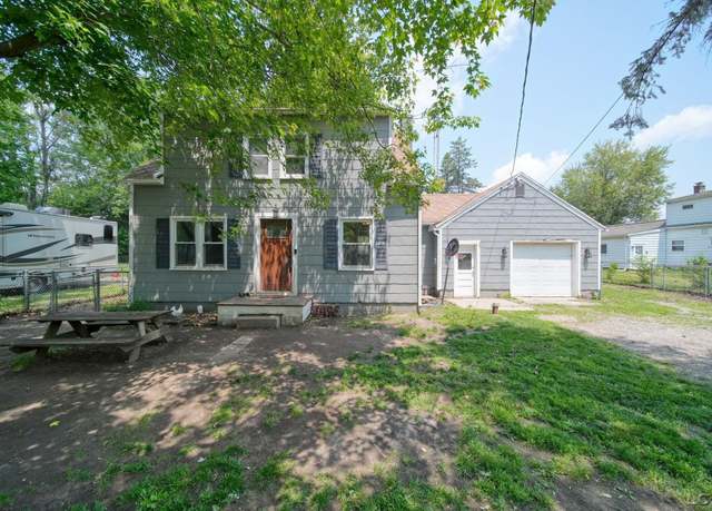 Property at 1028 Loren Rd, Adrian, MI 49221, 3 beds, 1 bath