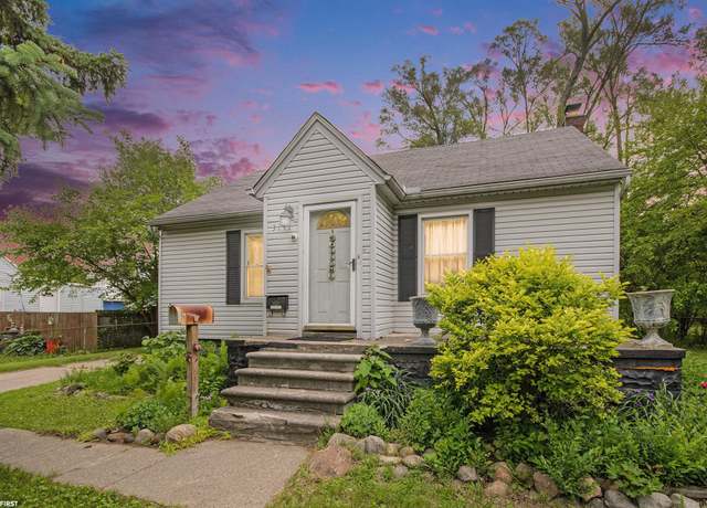 Property at 3141 Berkshire Ave, Warren, MI 48091, 3 beds, 1 bath