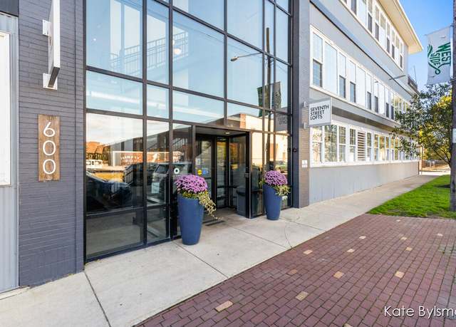 Property at 600 7th St NW #205, Grand Rapids, MI 49504, 4 beds, 2 baths