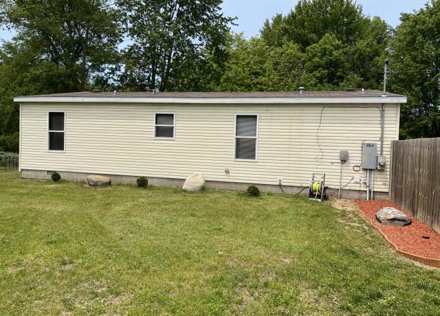 Property at 704 38th St, Allegan, MI 49010, 3 beds, 2 baths