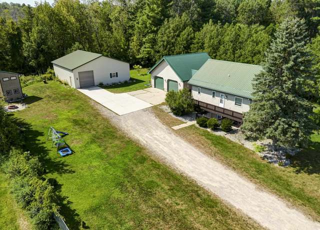 Property at 8224 S Schomberg Rd, Solon Township, MI 49621, 4 beds, 2 baths