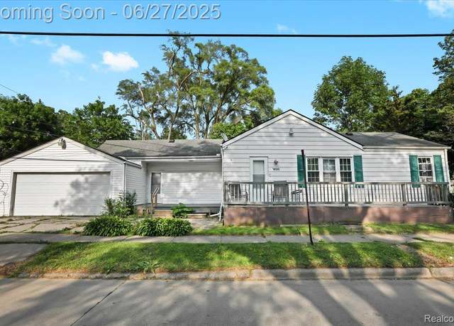 Property at 166 W Milton Ave, Oak Park, MI 48030, 2 beds, 1 bath
