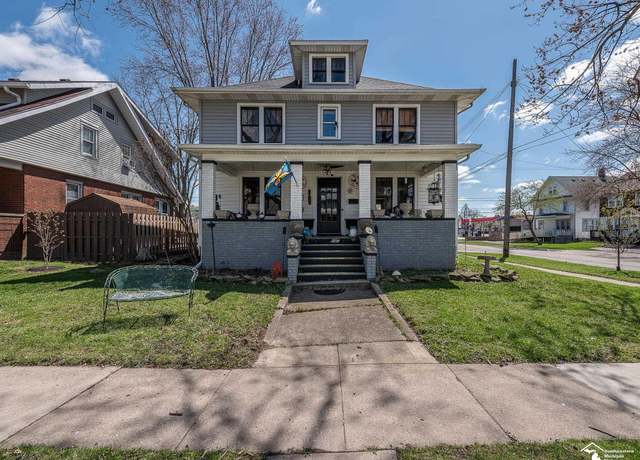Property at 737 Cass St, Monroe, MI 48161, 4 beds, 1.5 baths