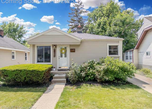 Property at 3979 Royal Ave, Berkley, MI 48072, 3 beds, 1 bath