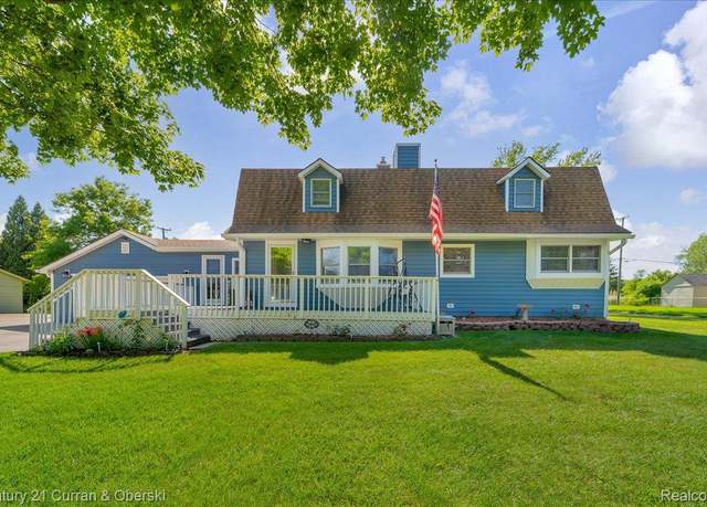 Property at 32342 Truman Rd, Rockwood, MI 48173, 4 beds, 2.5 baths
