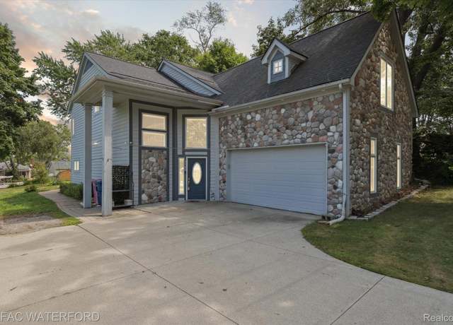 Property at 3940 Maiden St, Waterford Charter Township, MI 48329, 4 beds, 3 baths