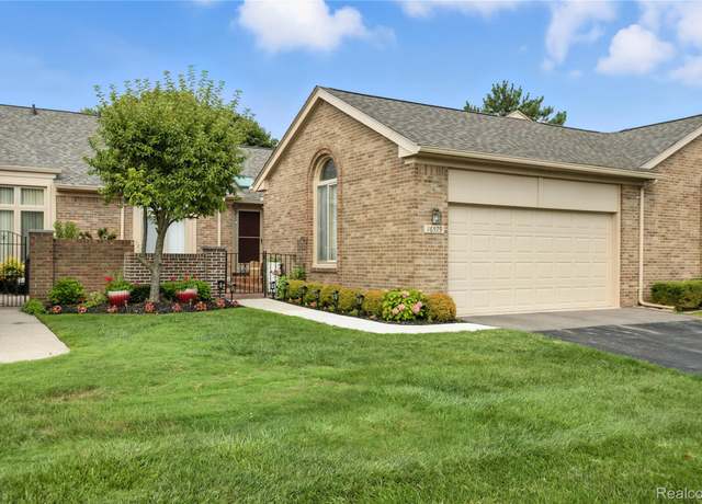 Property at 16579 Sarjay Dr, Clinton Charter Township, MI 48038, 2 beds, 2 baths