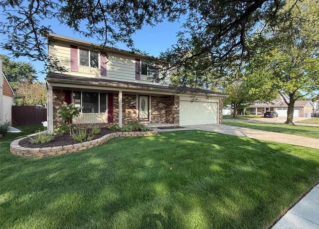 Property at 14469 Bassett St, Livonia, MI 48154, 4 beds, 2.5 baths