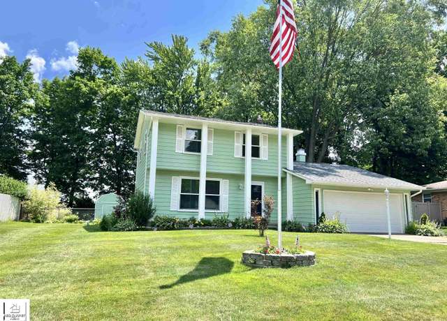 Property at 2221 Hermitage Hills Trl, Davison, MI 48423, 4 beds, 1.5 baths