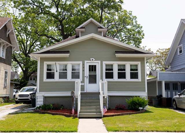 Property at 730 Tunnel St, Port Huron, MI 48060, 3 beds, 1 bath