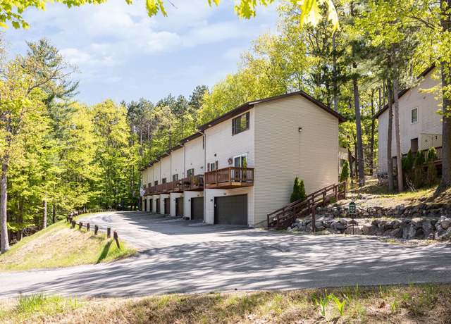 Property at 3313 Emily Ln, Traverse City, MI 49686, 2 beds, 1.5 baths