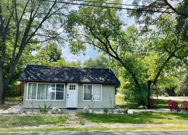 Property at 402 E Broad St, Kearney Township, MI 49615, 1 bath