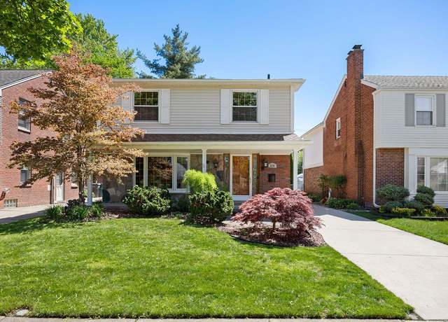 Property at 210 Robindale Ave, Dearborn, MI 48128, 4 beds, 3.5 baths