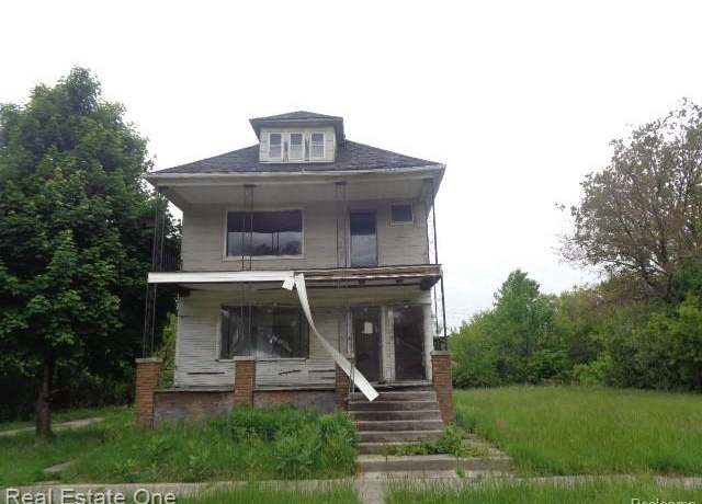 Property at 8167 Woodlawn St, Detroit, MI 48213, 4 beds, 2 baths