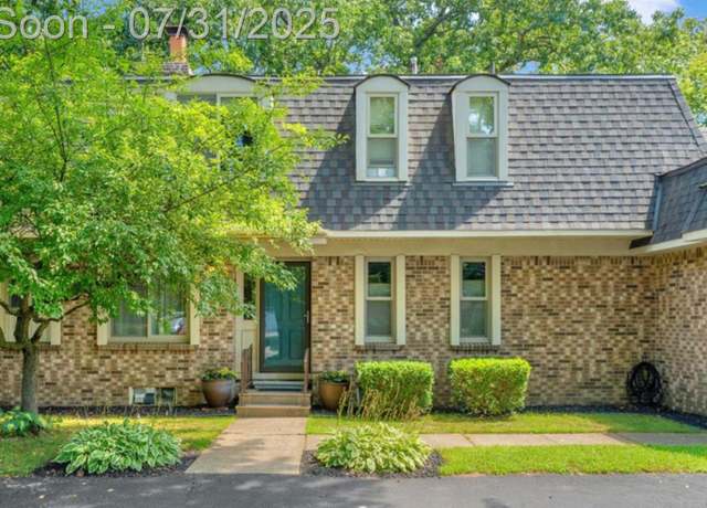 Property at 6130 Carroll Lake Rd Rd #1, Commerce Twp, MI 48382, 2 beds, 2 baths