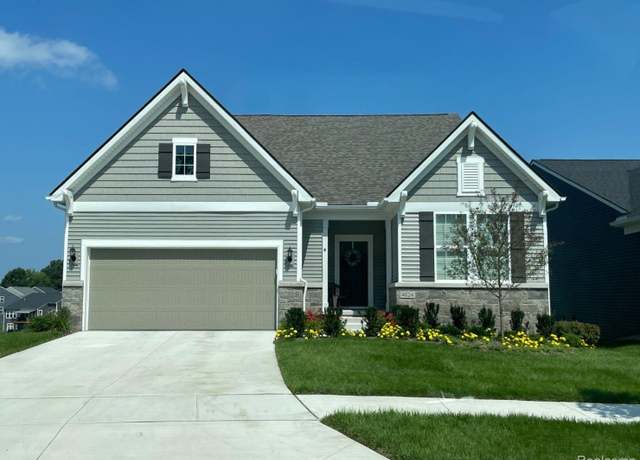 Property at 3066 Sheffield Cir, Clarkston, MI 48346, 2 beds, 2 baths