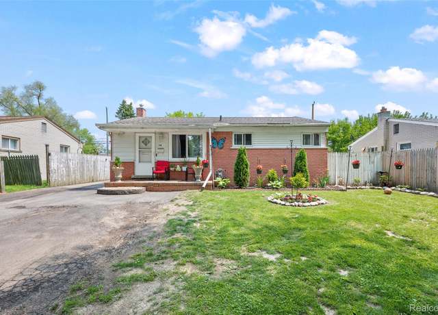 Property at 514 Linda Vista Dr, Pontiac, MI 48342, 4 beds, 3 baths