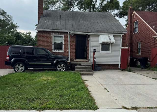 Property at 13469 Dwyer St, Hamtramck, MI 48212, 3 beds, 1.5 baths