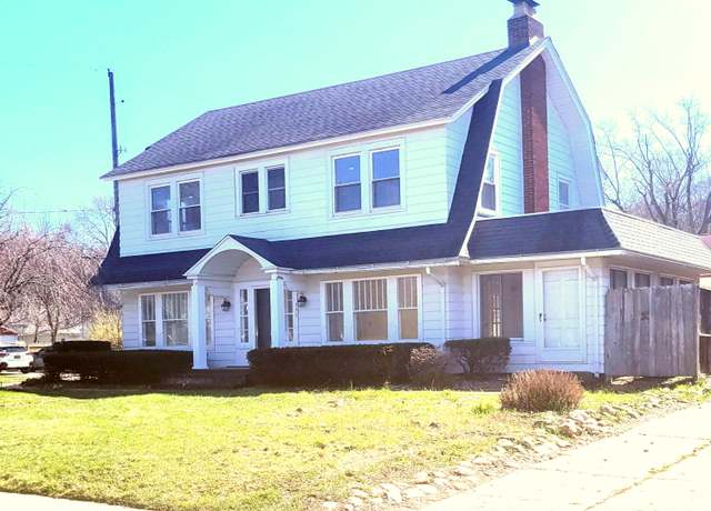 Property at 336 N Riverview Dr, Parchment, MI 49004, 3 beds, 2.5 baths