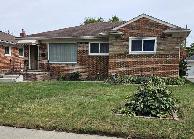 Property at 21620 Kipling St, Oak Park, MI 48237, 3 beds, 2 baths