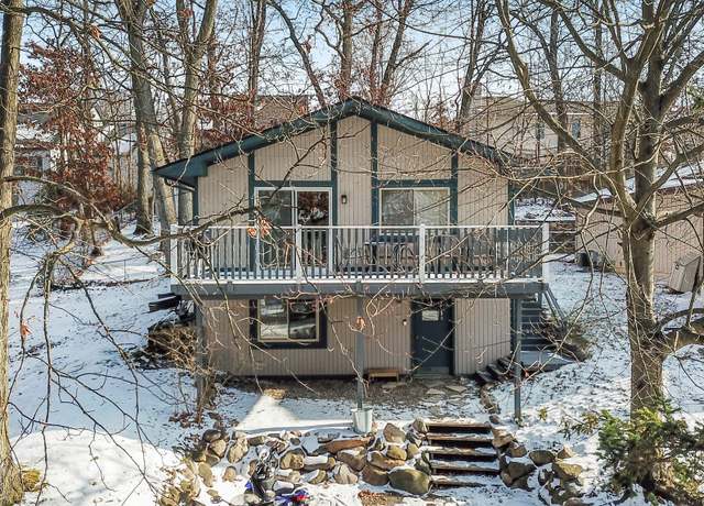 Property at 1315 Brighton Lake Rd, Brighton, MI 48116, 3 beds, 2 baths