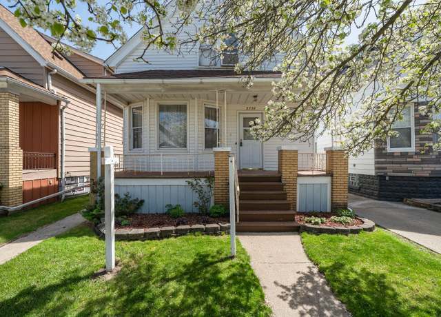 Property at 2336 Edwin St, Hamtramck, MI 48212, 3 beds, 1 bath