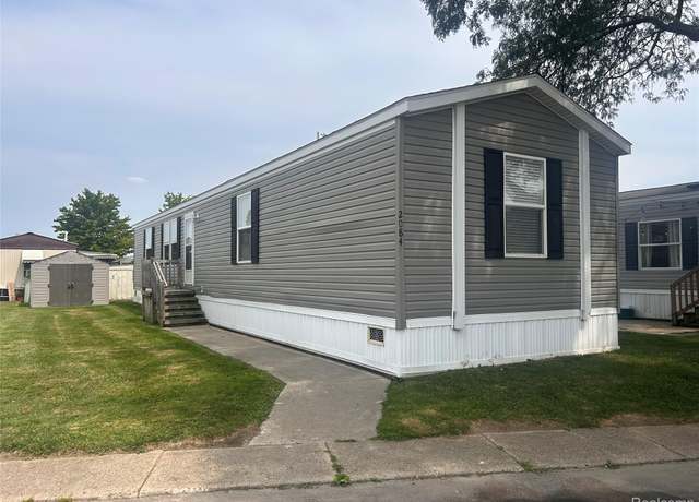 Property at 2084 Pauline Dr, Troy, MI 48083, 3 beds, 2 baths