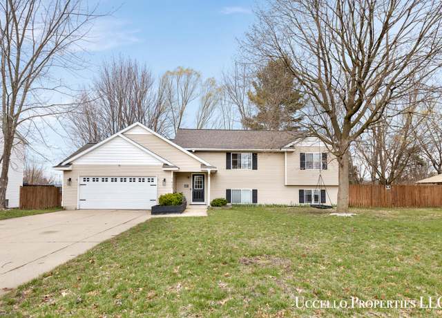 Property at 1427 Trevor Ct NE, Grand Rapids, MI 49525, 5 beds, 2 baths