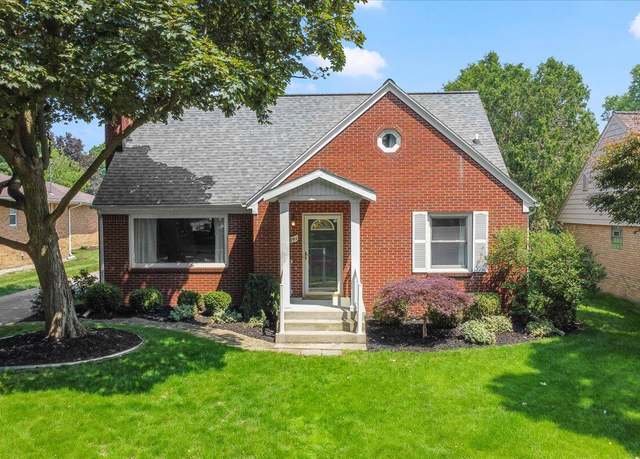 Property at 1841 Markwood Ln NW, Grand Rapids, MI 49504, 3 beds, 3 baths