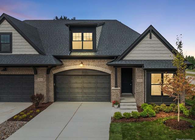 Property at 2016 Breckenridge Ct #12, Rochester Hills, MI 48307, 3 beds, 3.5 baths