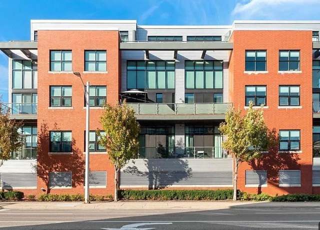 Property at 100 N Center St #302, Royal Oak, MI 48067, 2 beds, 2.5 baths