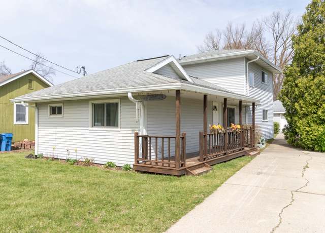 Property at 11702 Todds Ln, Whitmore Lake, MI 48189, 4 beds, 2 baths
