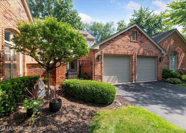 Property at 24030 Bingham Pointe Dr #3, Bingham Farms, MI 48025, 3 beds, 3.5 baths