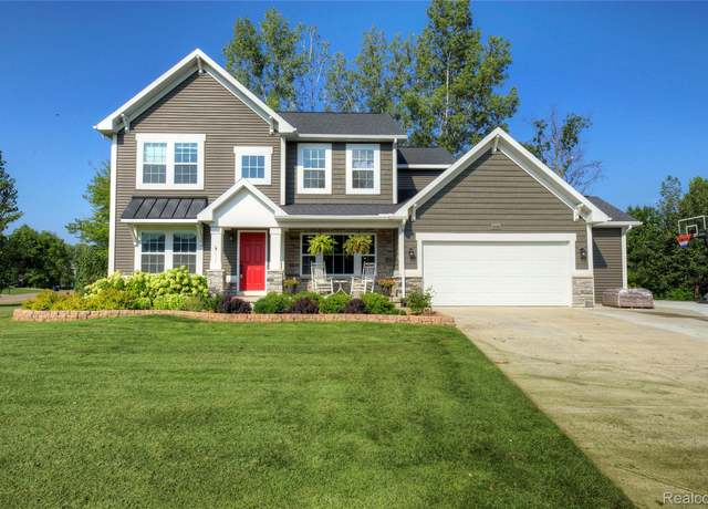 Property at 9438 Dornoch Trl, Brighton, MI 48114, 5 beds, 3.5 baths