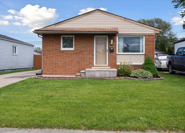 Property at 31920 Saint Margaret St, St Clair Shores, MI 48082, 3 beds, 1 bath